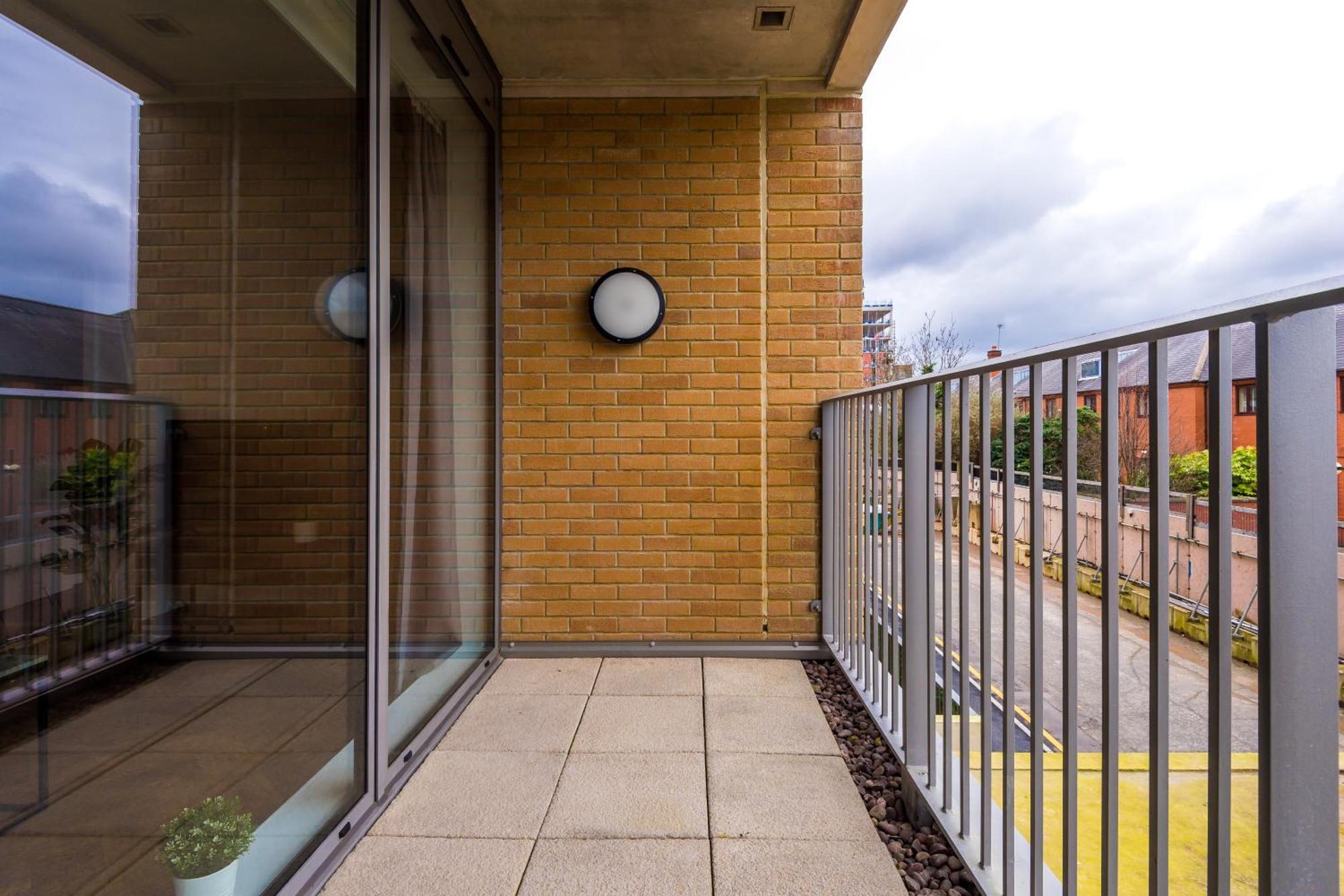 Hilltop Serviced Apartments - Ancoats Manchester Extérieur photo